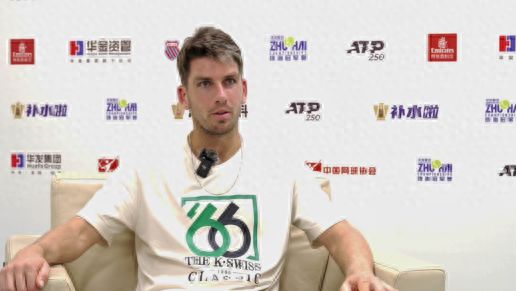 都如同向冠 都如同向冠