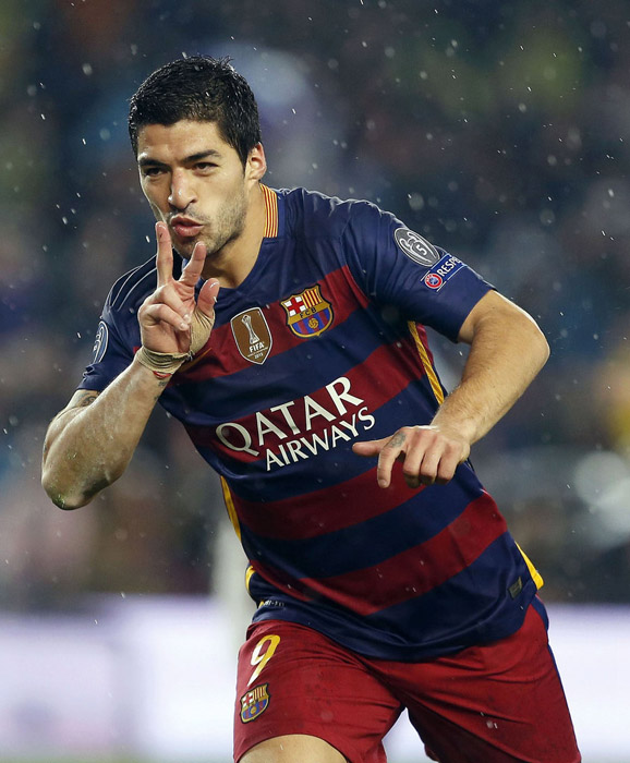 足球市场上 足球市场上